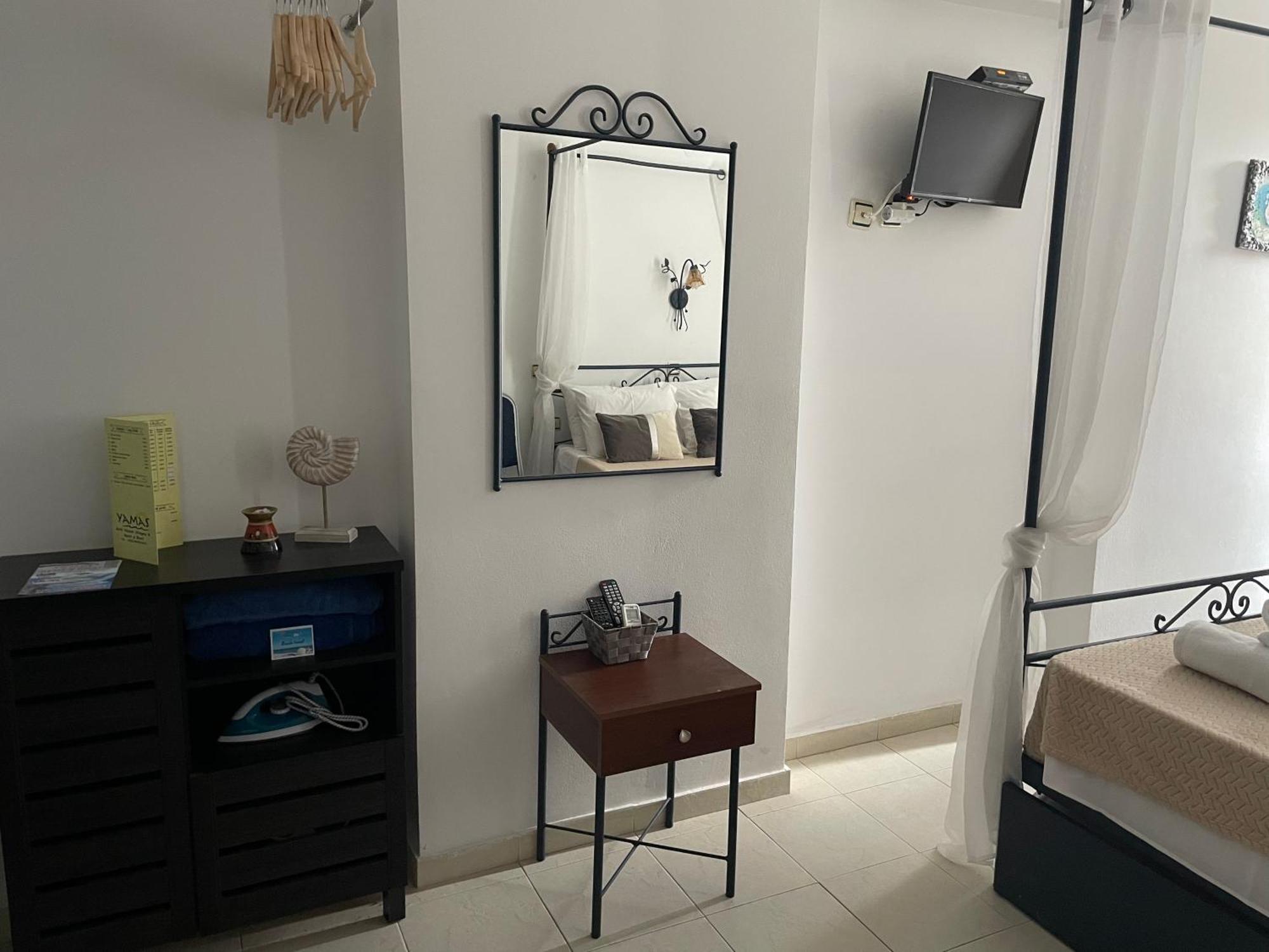 Anastasia Studios, Apartments & Suites Archangelos  Extérieur photo